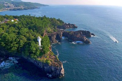 🌊 조가사키 해안 (城ヶ崎海岸)